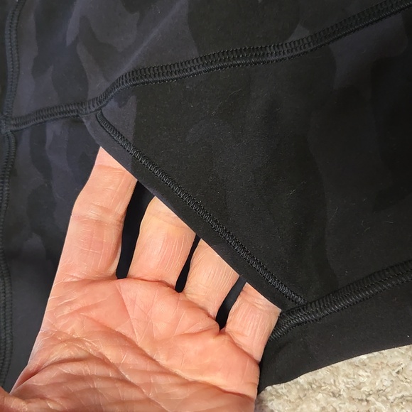 Lululemon camo leggings - Picture 16 of 16